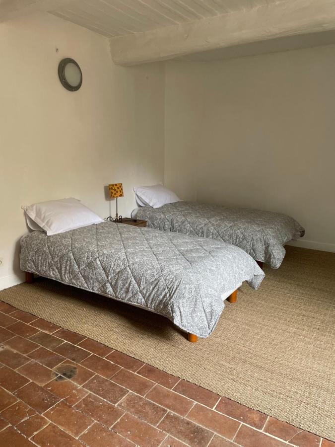 Le Petit Egregore, Patio Et Climatisation Lauris Exterior photo